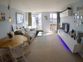 East Pilton - 2 Bed Edinburgh Apartment Free Parking & Balcony
